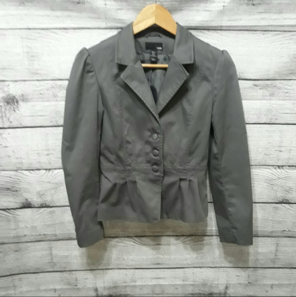 H & M Women's Gray Blazer Size 6